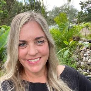 Meet your Posher, Laura